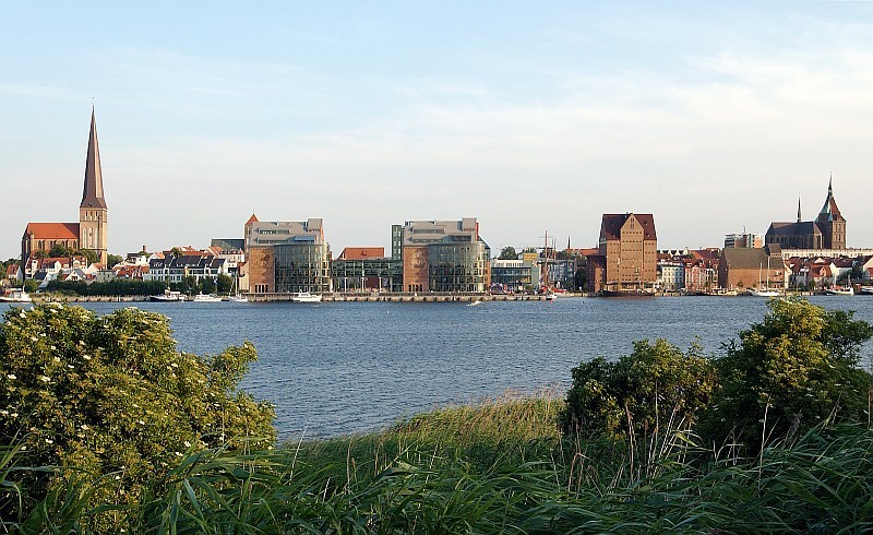 Blick auf die Stadt Oranienburg vom gegenüberliegenden Ufer