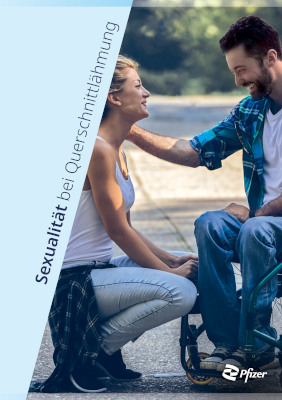 Pfizer-Broschüre zum Thema „Sexualität bei Querschnittlähmung“. Auf dem Cover sieht man einen Mann im Rollstuhl, vor dem eine Frau hockt. Er fasst ihr liebevoll an die Wange. Auf dem Cover stehen zudem folgende Wörter: Sexualität bei Querschnittlähmung. Die Broschüre steht hier zum Download bereit.