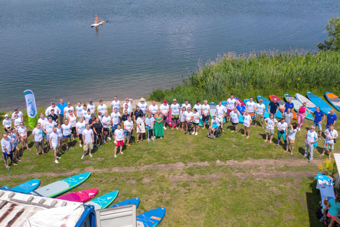  Gruppenfoto von allen Teilnehmern des Surfcamps 2021.