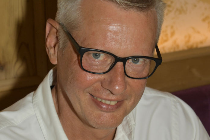 Portraitfoto von Kai-Uwe Kern