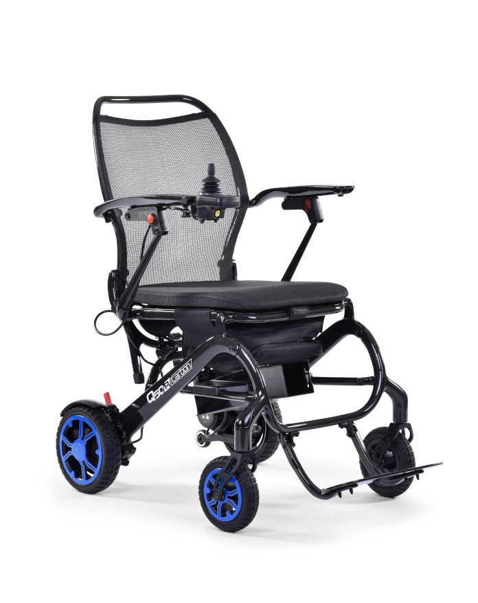 Der Q 50 R Carbon von Sunrise Medical ist ein faltbarer E-Rollstuhl.